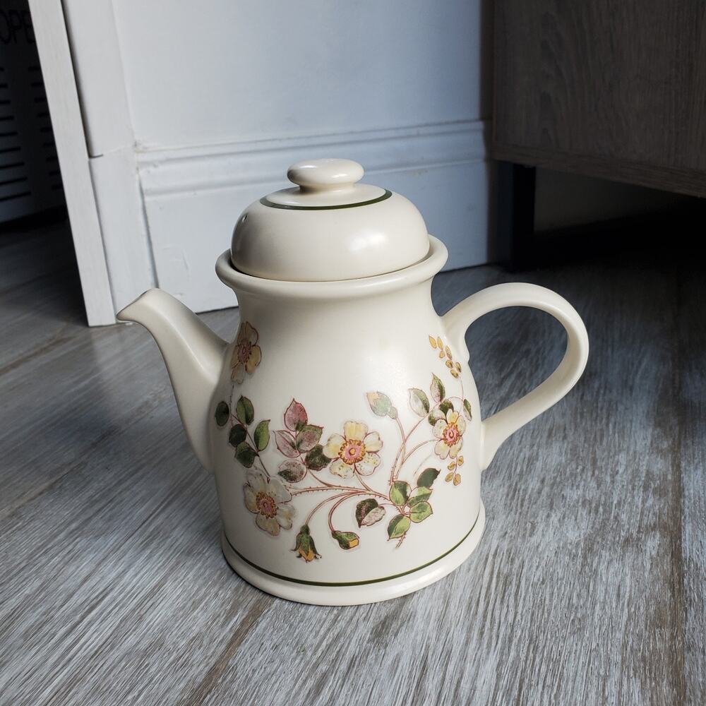 Vintage Marks & Spencer M&S Autumn Leaves 1.5pt Tea Pot Coffee Pot w Lid